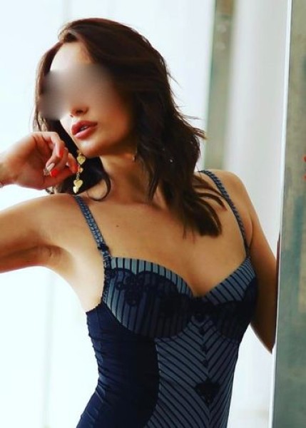 Проститутка Кари